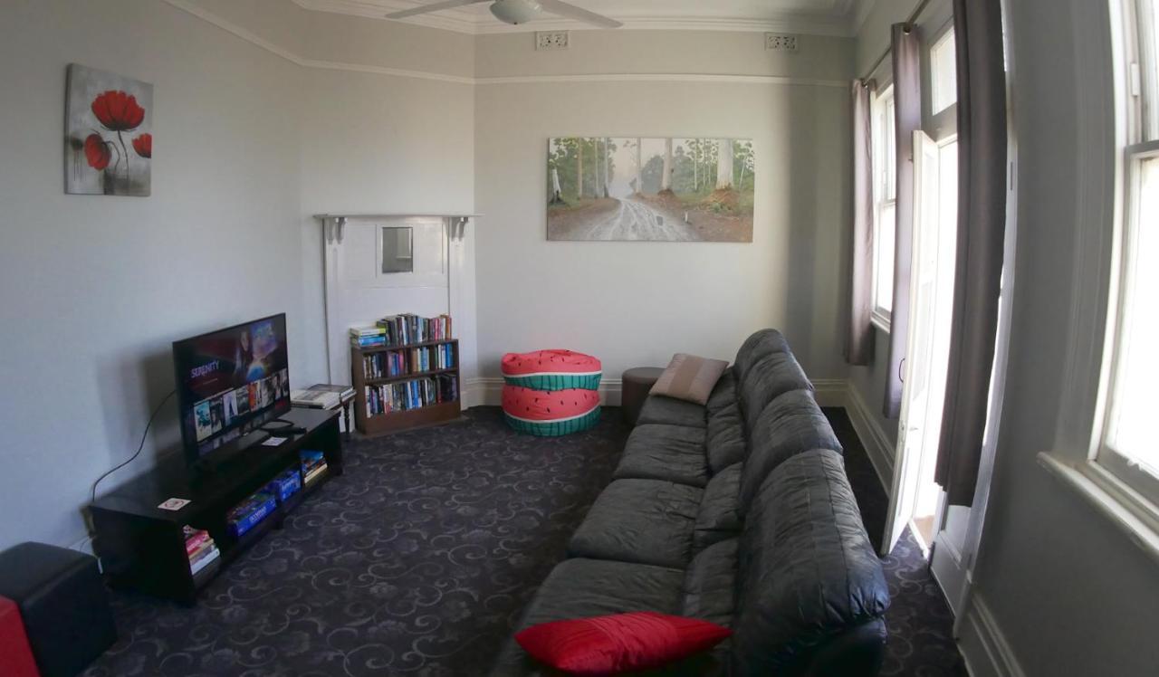 Geraldton Backpackers Hostel Exterior foto