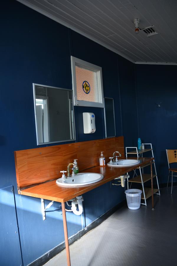 Geraldton Backpackers Hostel Exterior foto