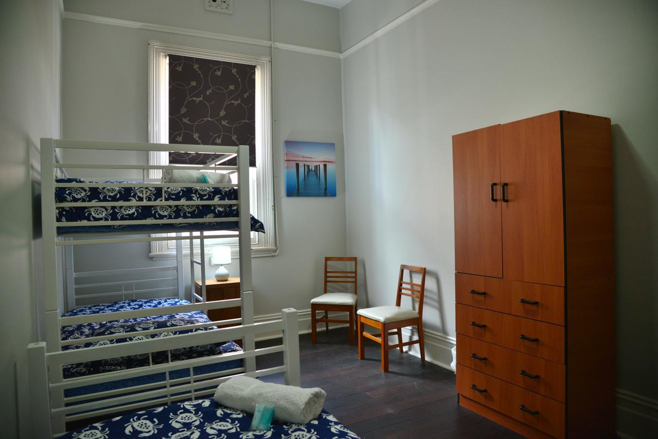 Geraldton Backpackers Hostel Exterior foto