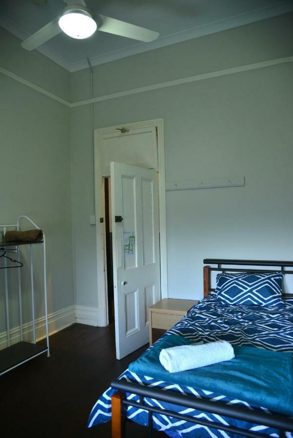 Geraldton Backpackers Hostel Exterior foto