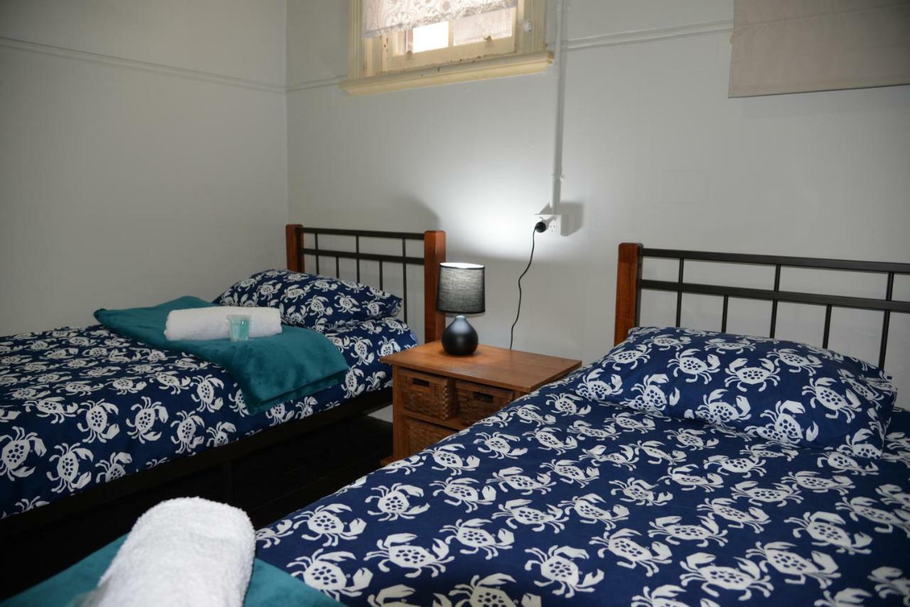 Geraldton Backpackers Hostel Exterior foto