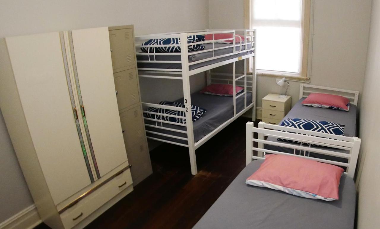 Geraldton Backpackers Hostel Exterior foto